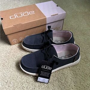 Hey Dude Wendy Chambray Off Black size 7